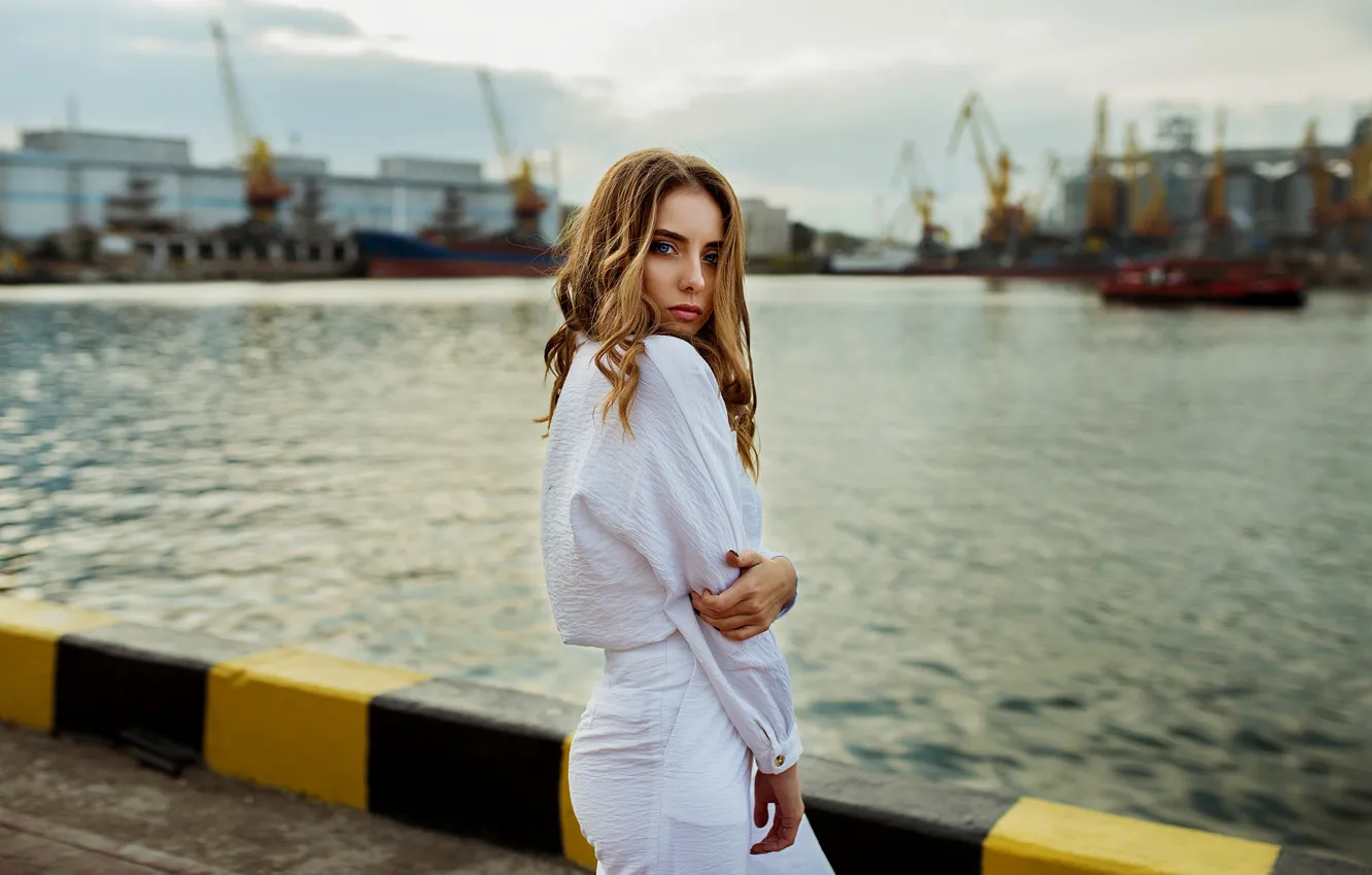 Photo wallpaper sea, look, water, girl, pose, model, portrait, Ann Nevreva