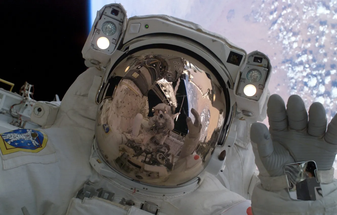 Photo wallpaper space, astronaut space suit orbit