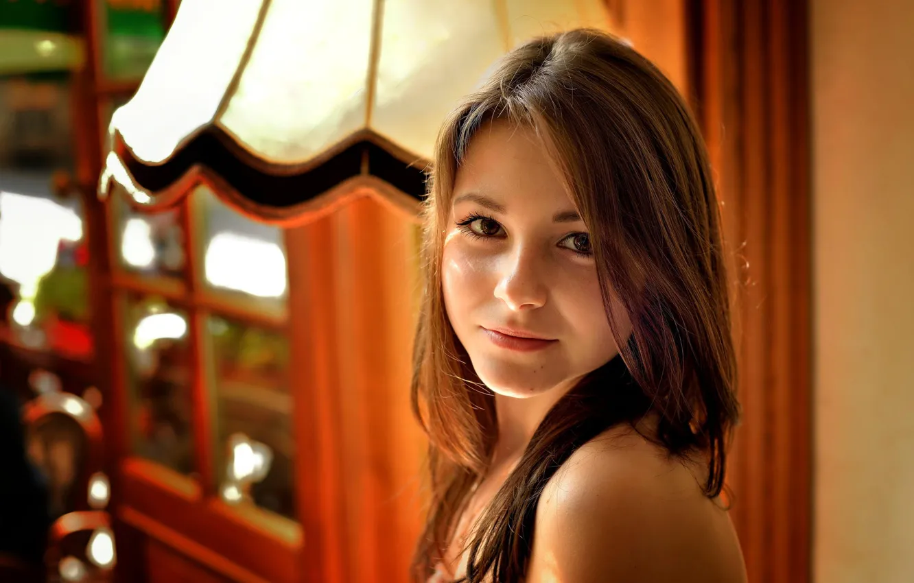 Photo wallpaper look, portrait, brown-eyed, Dana