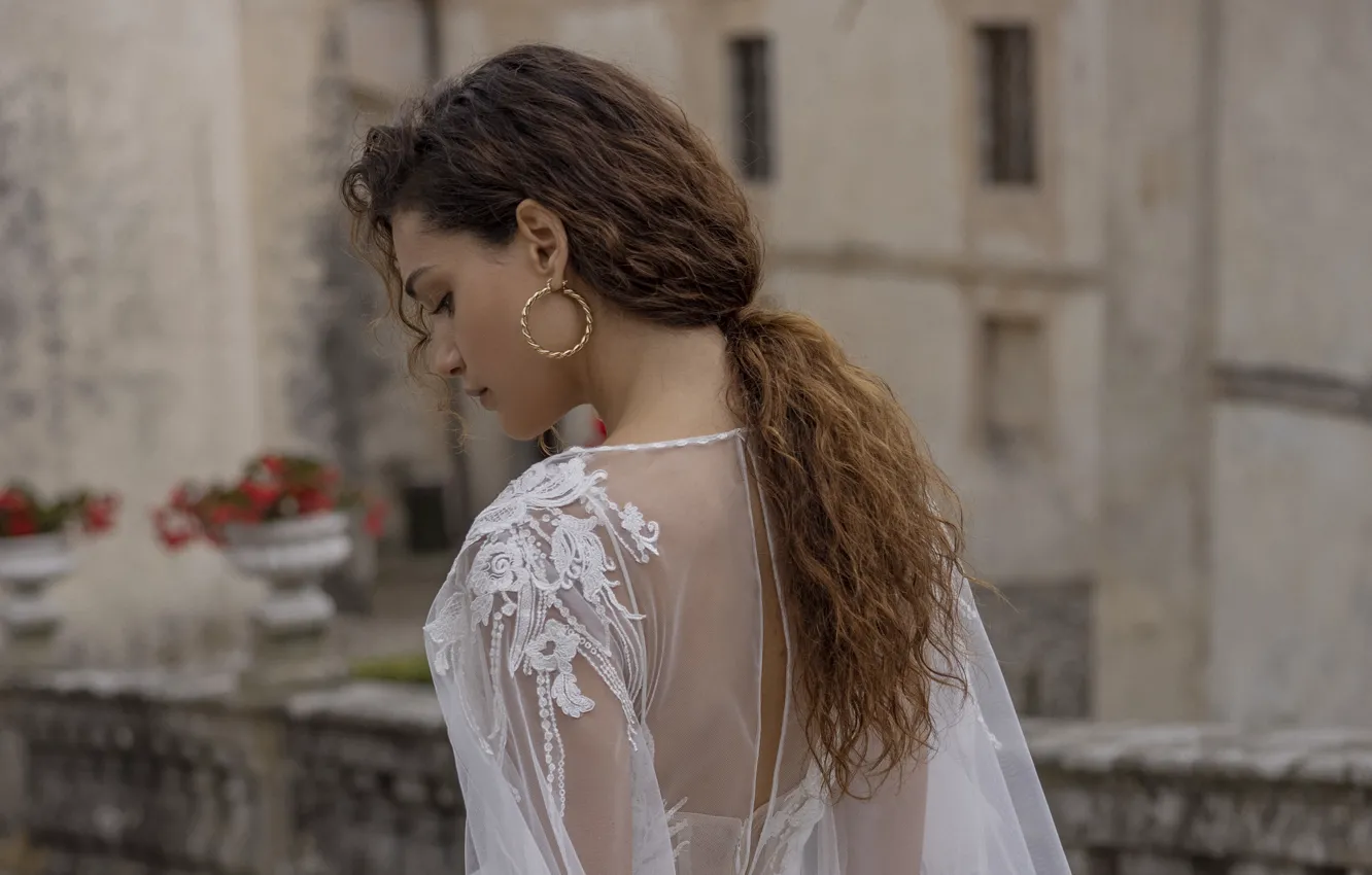 Photo wallpaper girl, style, earrings, Ukraine, fashion, wedding dress, Lake Como, advertising campaign