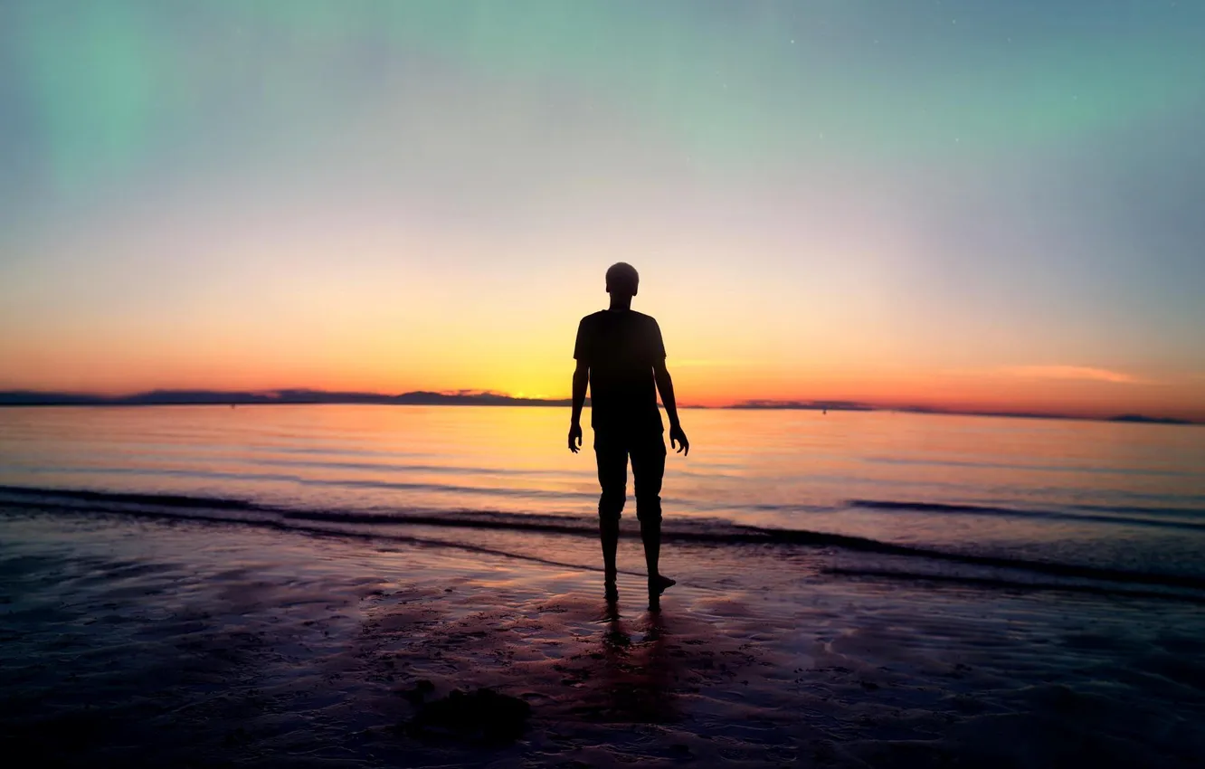 Photo wallpaper sea, beach, sunset, guy