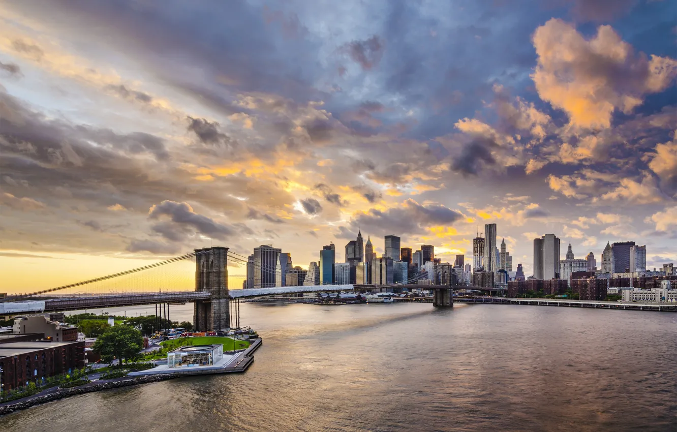 Photo wallpaper clouds, bridge, building, New York, Brooklyn bridge, Manhattan, promenade, skyscrapers
