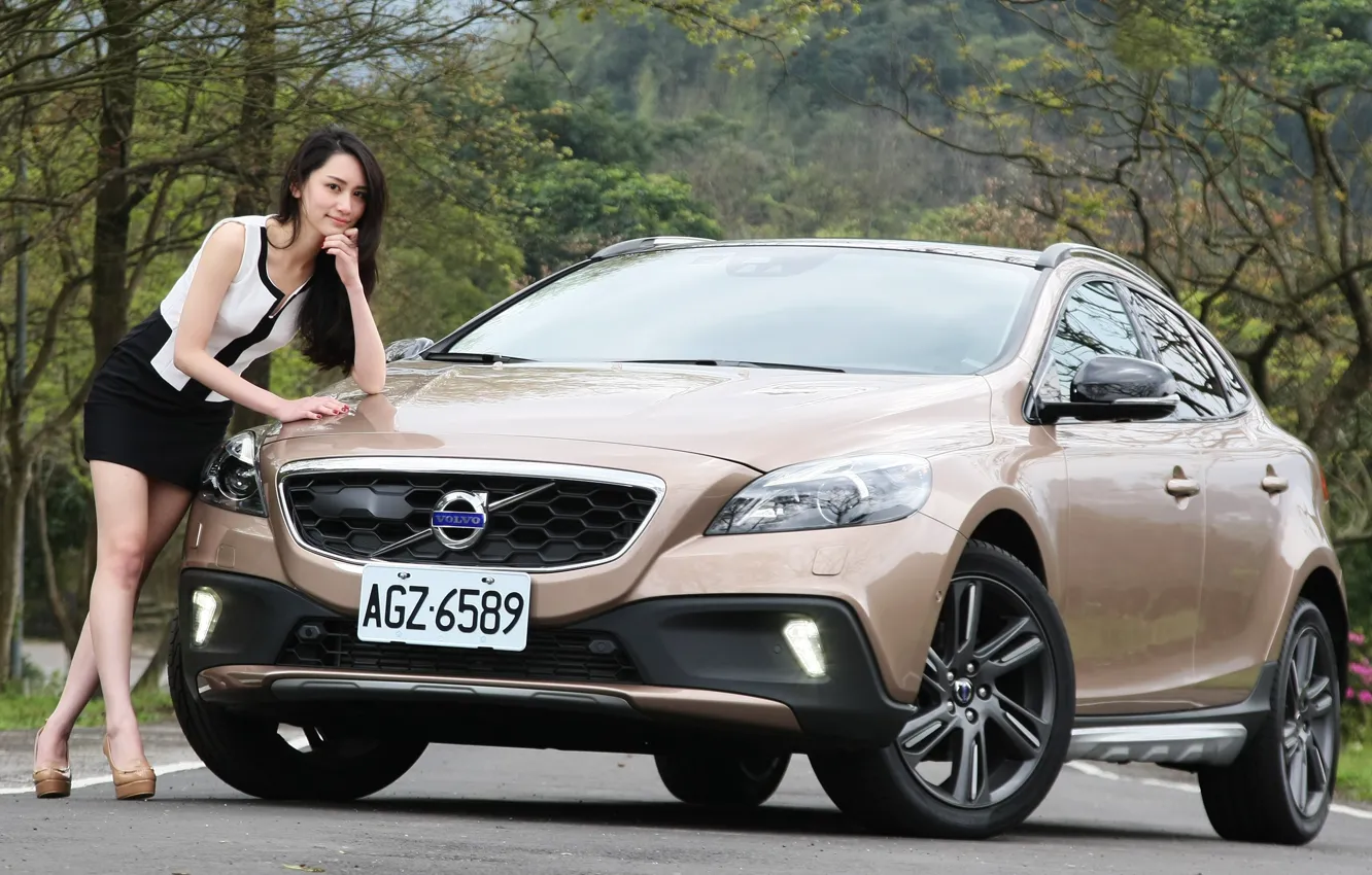 Photo wallpaper auto, look, Girls, Asian, beautiful girl, posing on the car, Volvo V40 Cross Country D2