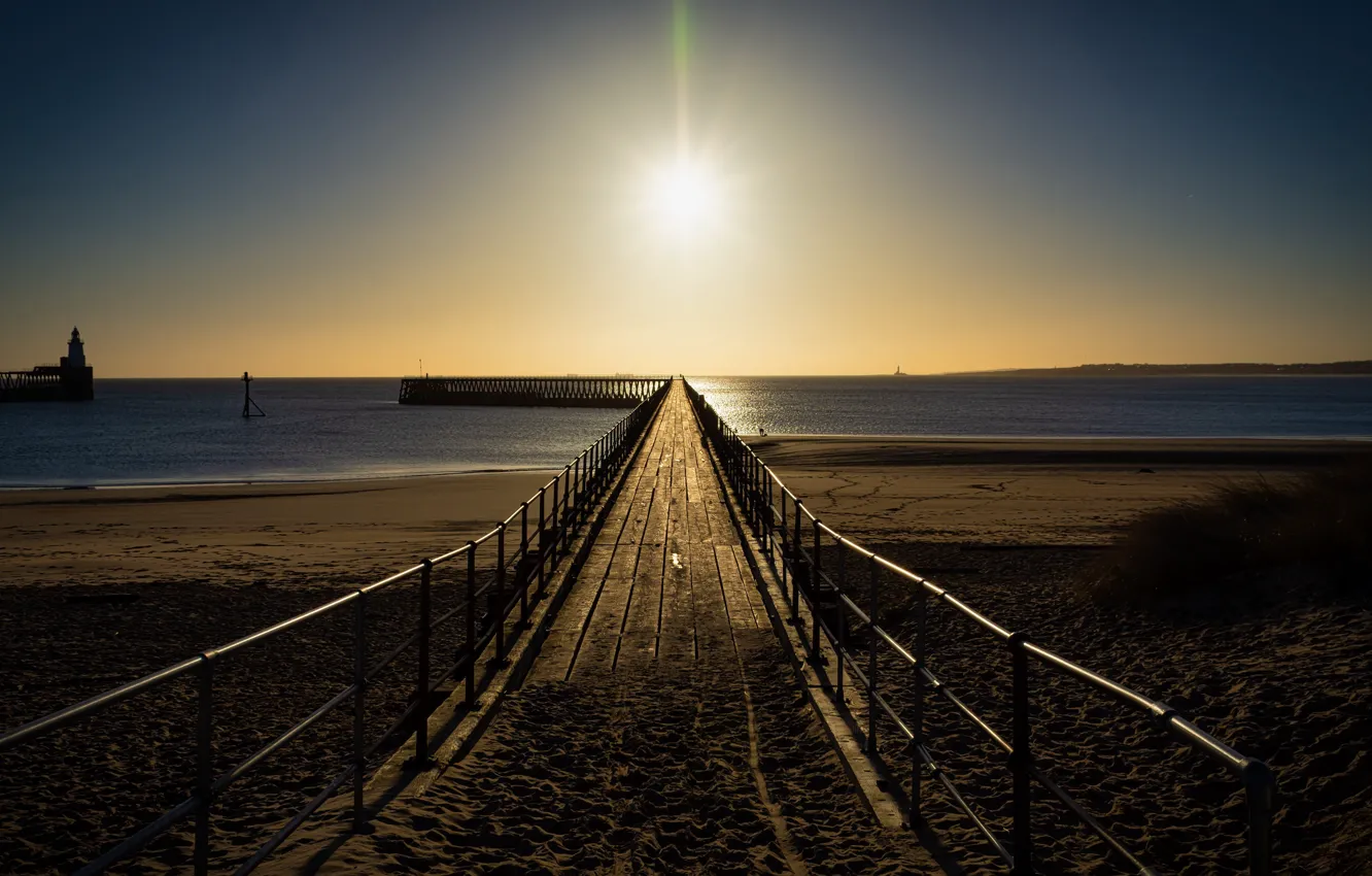 Photo wallpaper England, lighthouse, Blyth, South Pier