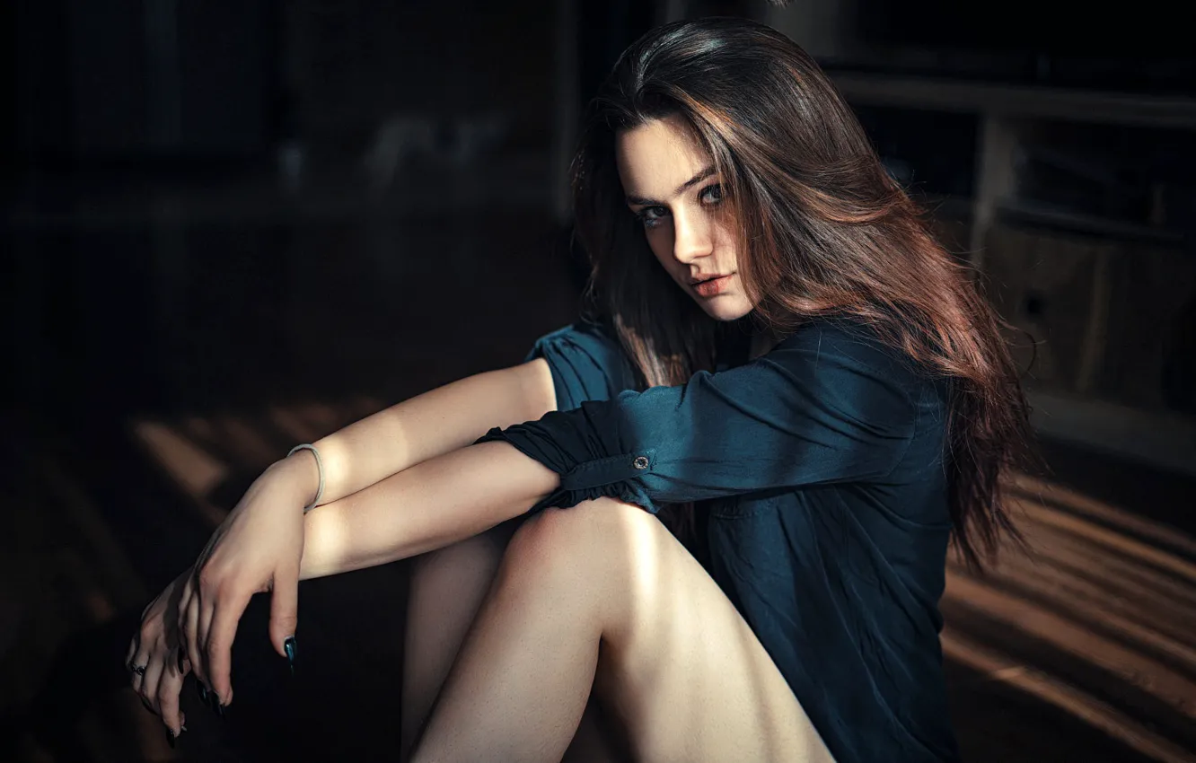 Photo wallpaper look, pose, model, portrait, hands, makeup, hairstyle, blouse