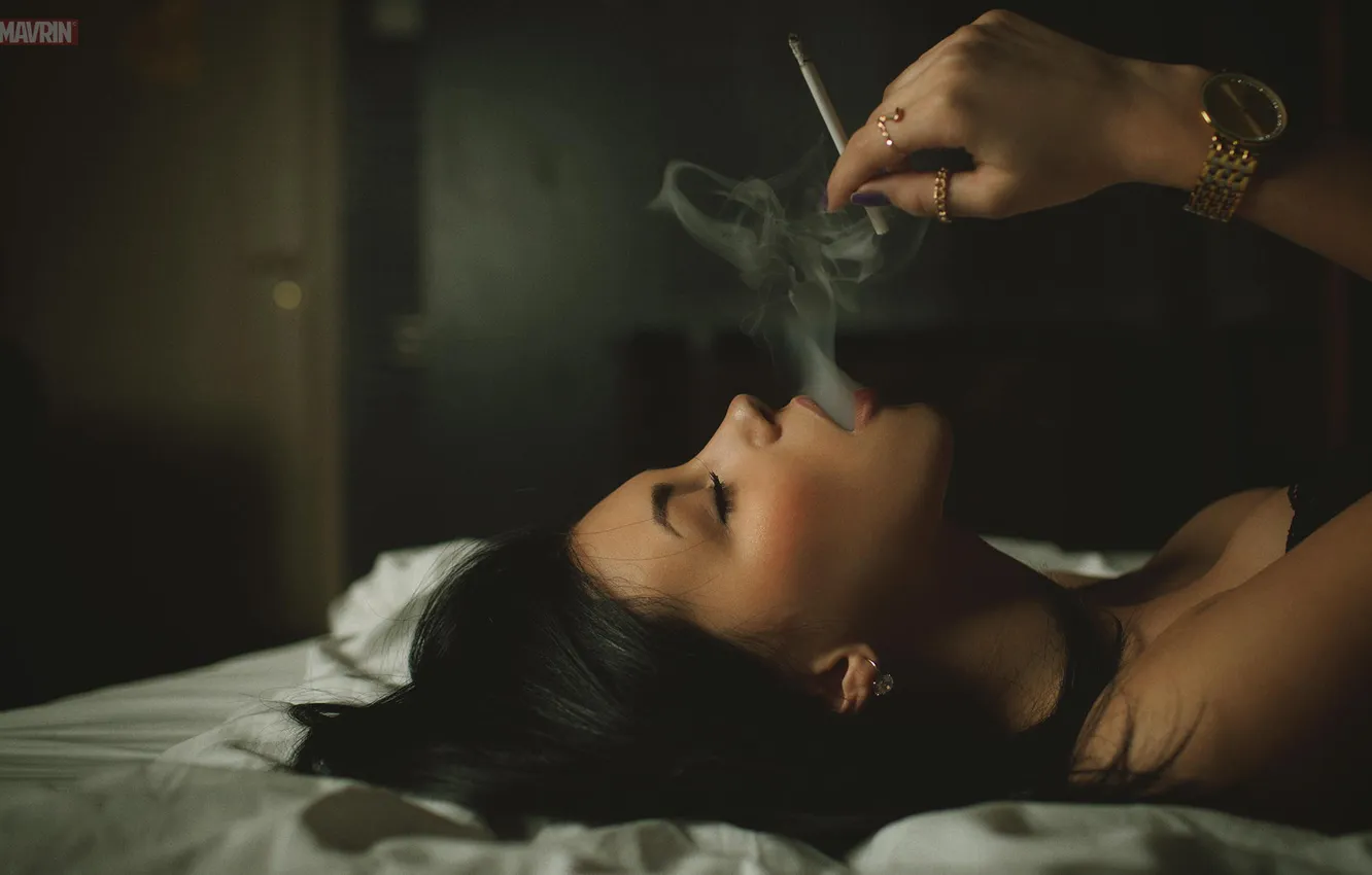 Photo wallpaper girl, model, smoke, brunette, cigarette, The mavri
