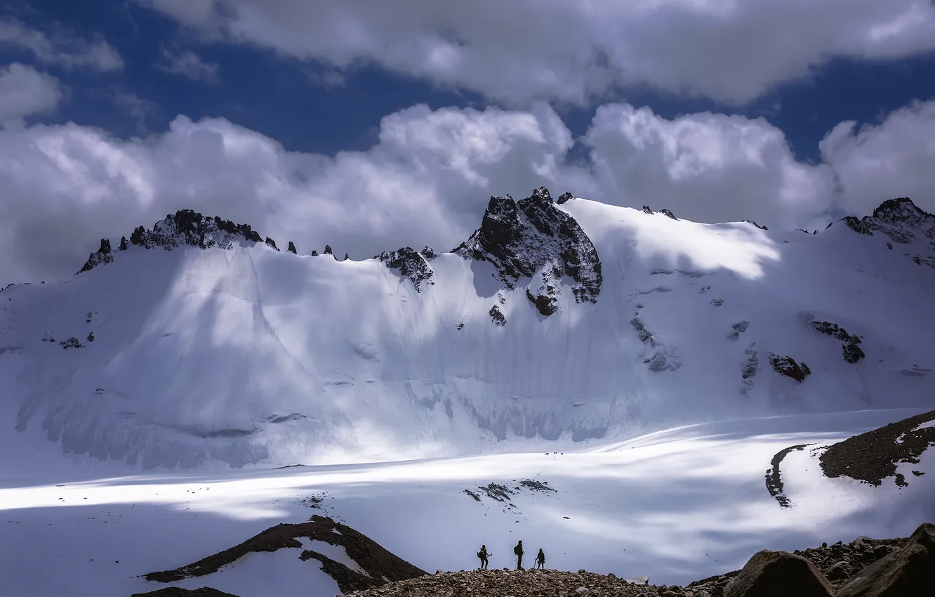 Photo wallpaper clouds, snow, mountains, people, tourists, the tops of the mountains, Picturesque Landscape, Elina Magalimova