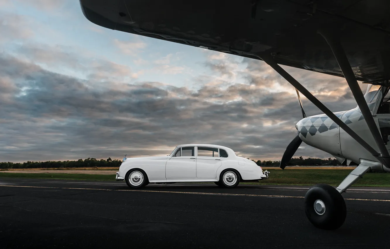 Photo wallpaper Rolls-Royce Silver Cloud II, Rolls-Royce Silver Cloud II Paramount, Rolls-Royce, 1961, Ringbrothers, side view, Silver …