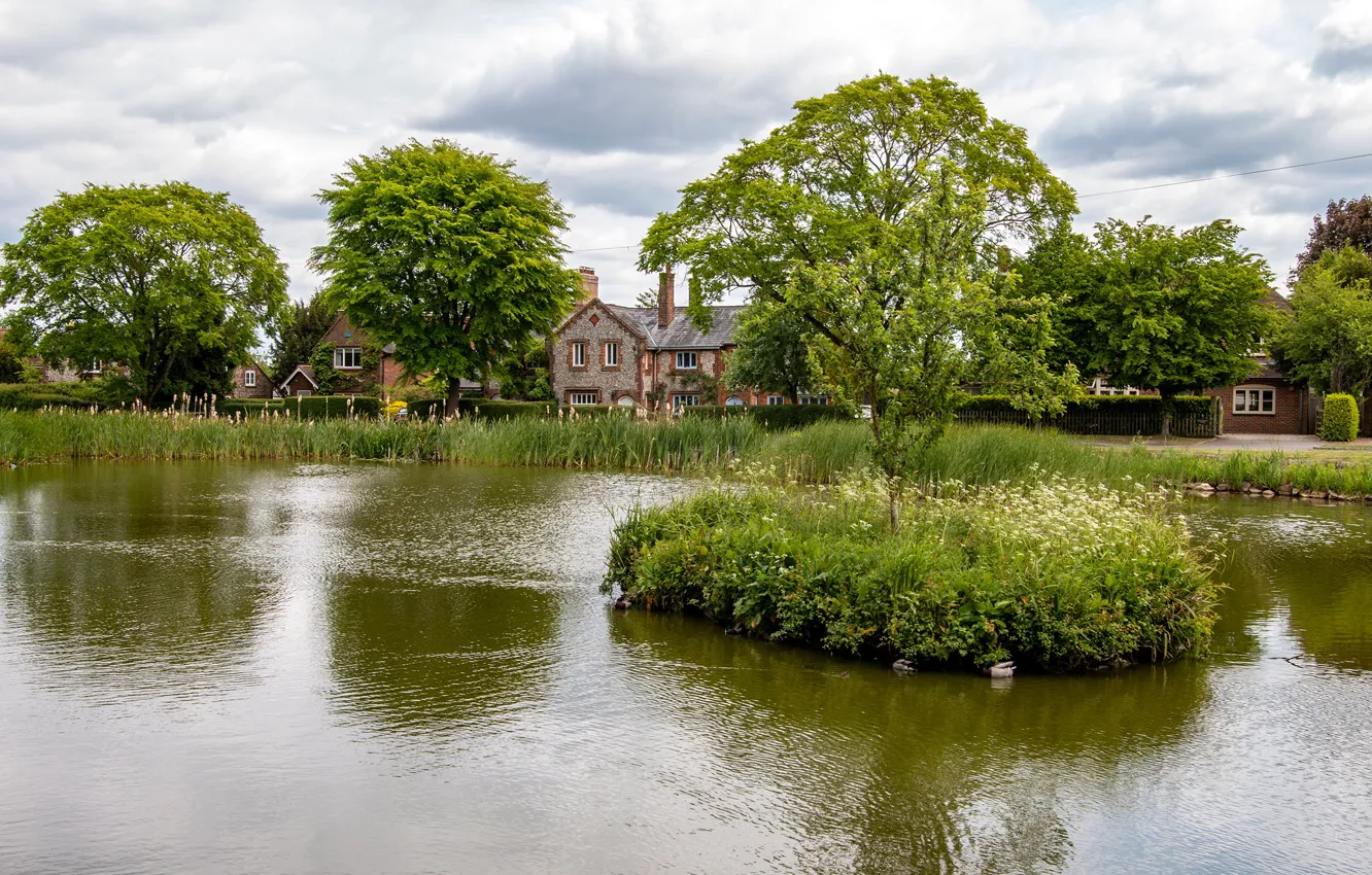 Photo wallpaper clouds, trees, pond, England, home, reed, Tylers Green