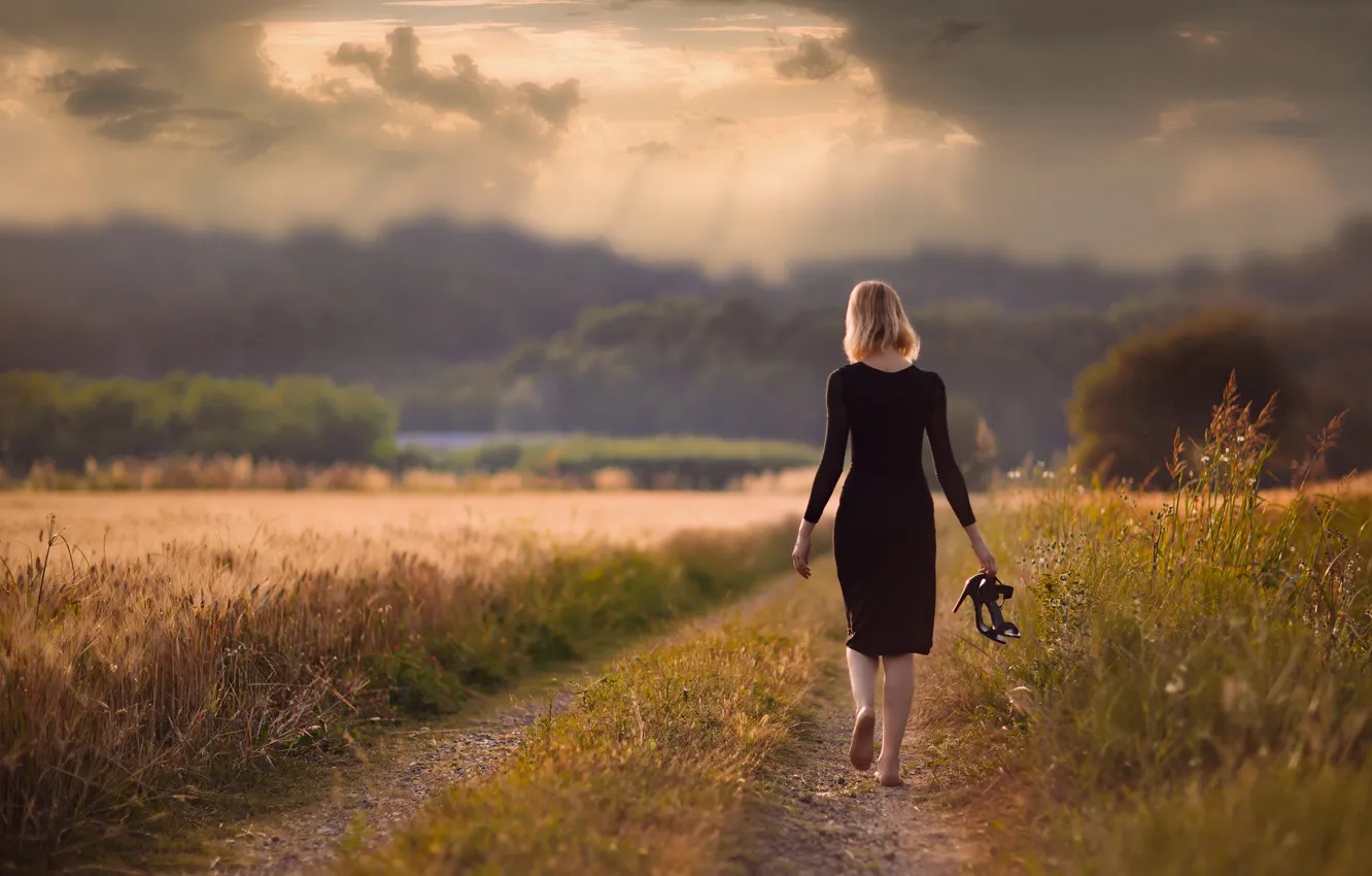 Photo wallpaper road, field, girl
