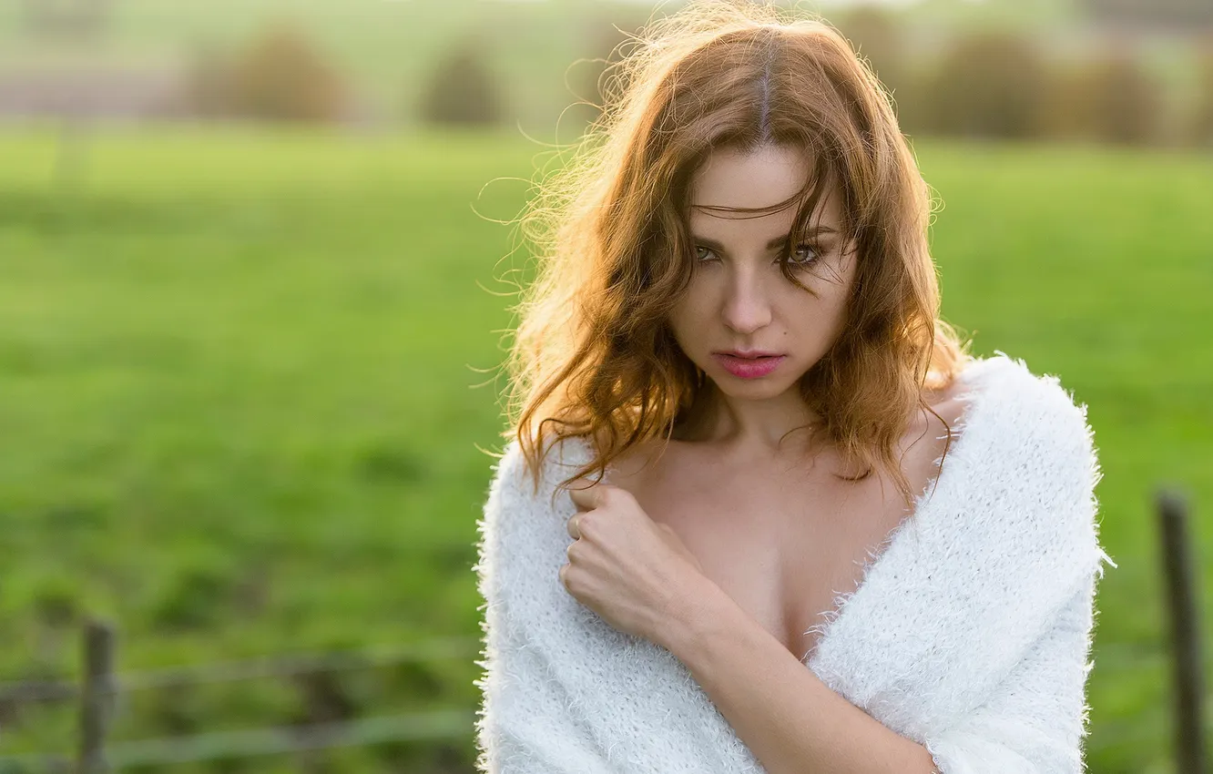 Photo wallpaper look, portrait, neckline, Morning Sun