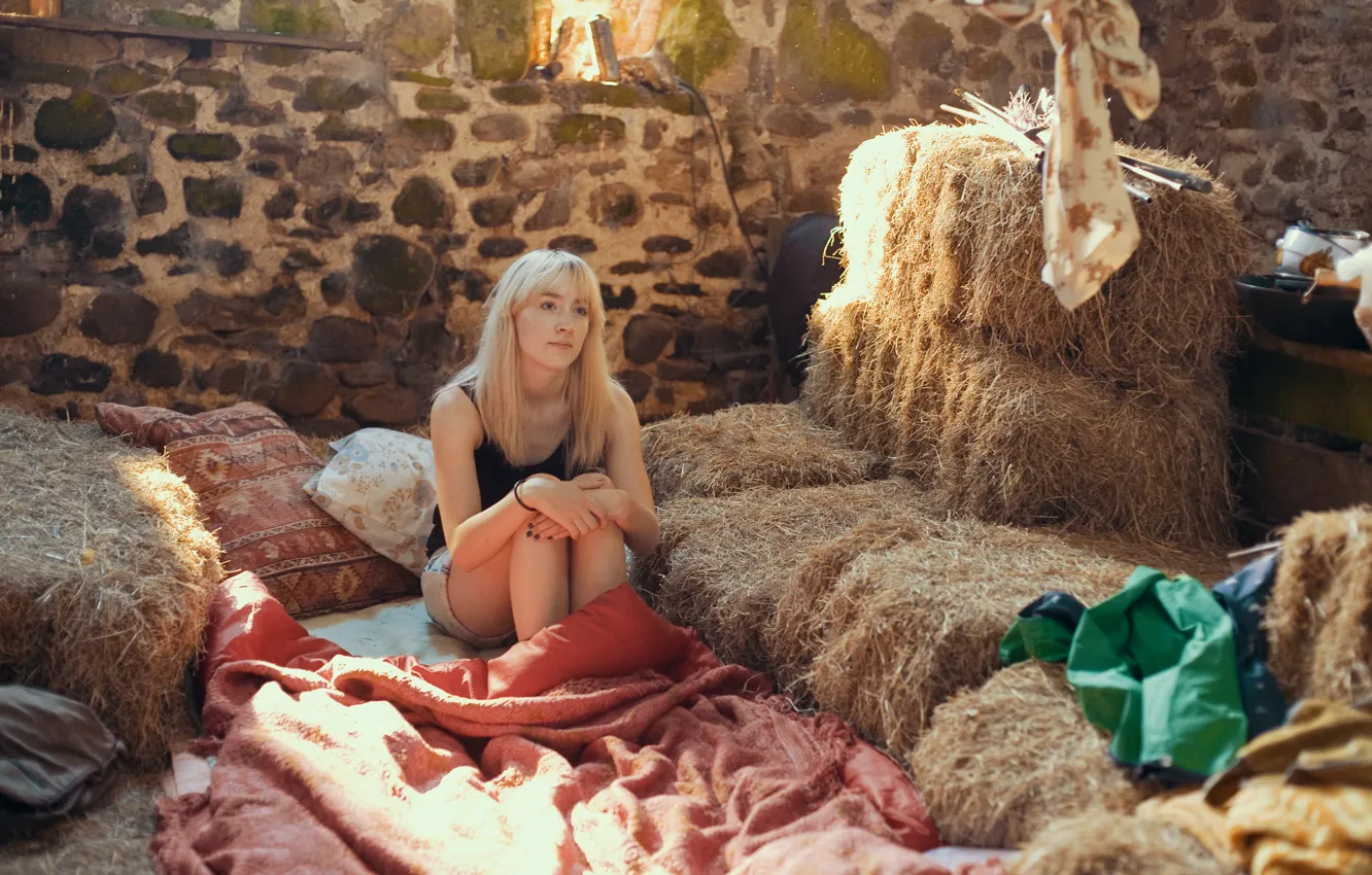 Photo wallpaper girl, actress, the barn, blonde, hay, blanket, sitting, Saoirse Ronan