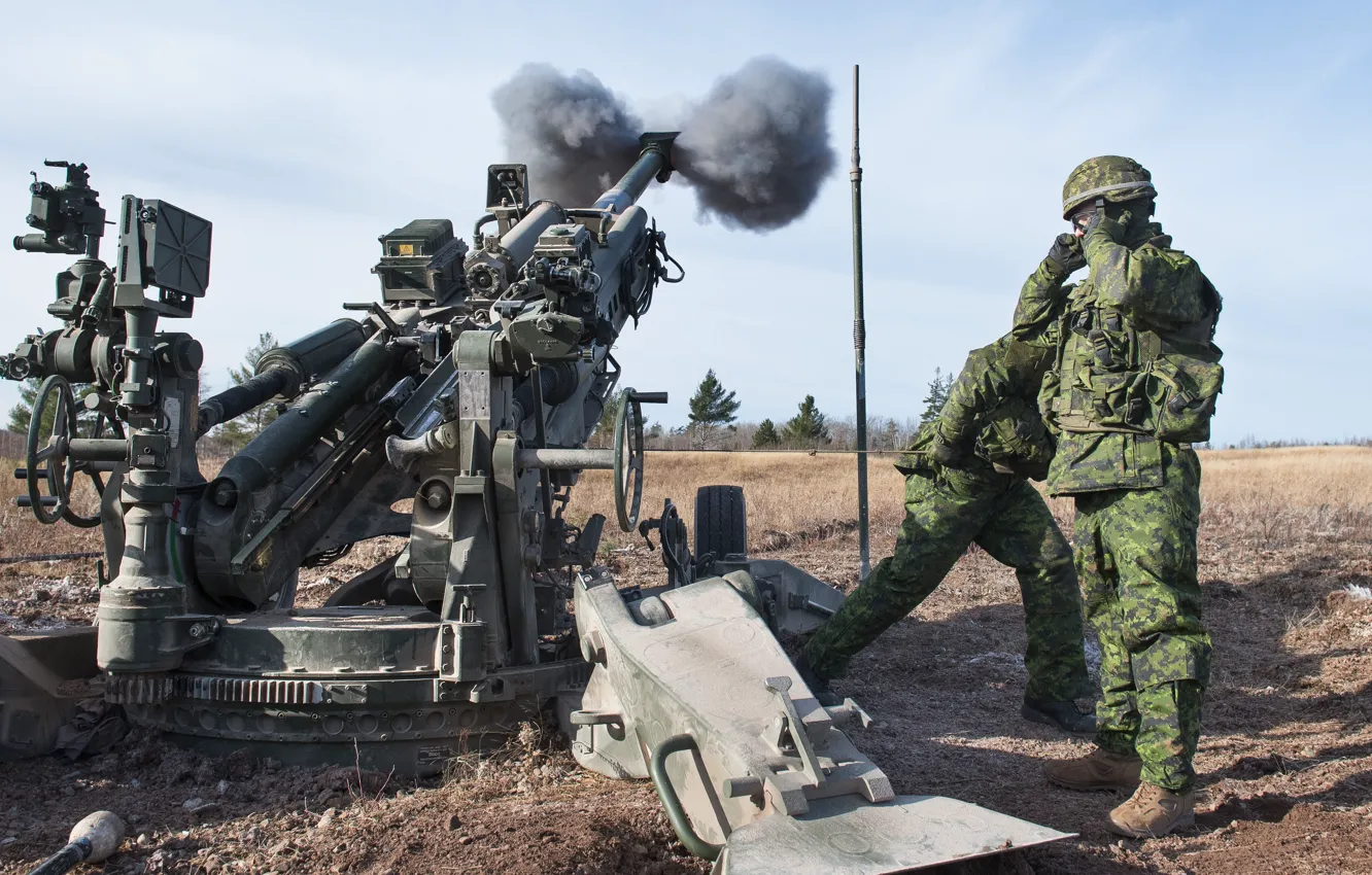 Photo wallpaper soldiers, volley, artillery, howitzer, 155 mm, M777