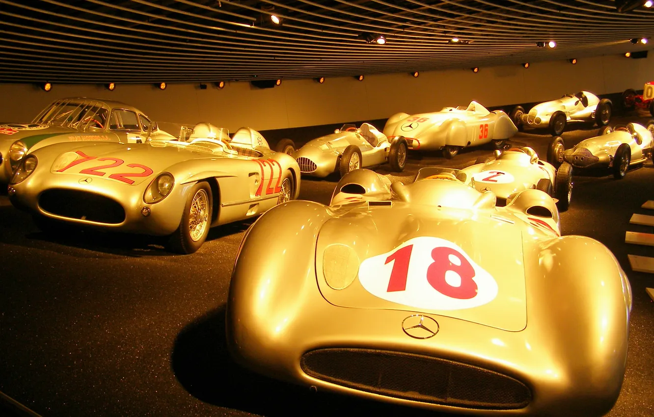 Photo wallpaper Shine, classic, old classics