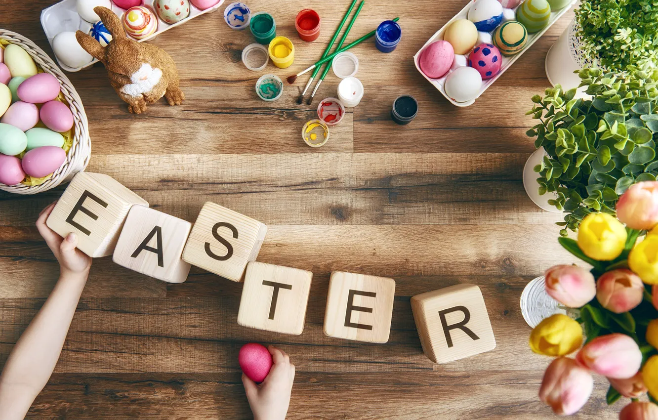 Photo wallpaper letters, paint, eggs, hands, Easter