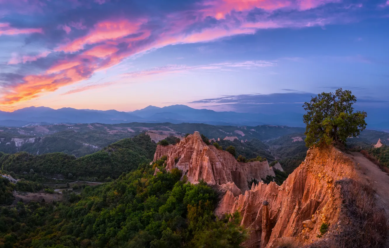 Photo wallpaper Bulgaria, Ernest Vahedi, Melnik Earth Pyramids