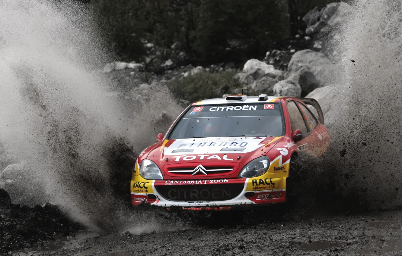 Photo wallpaper machine, auto, water, squirt, red, sport, dirt, logo