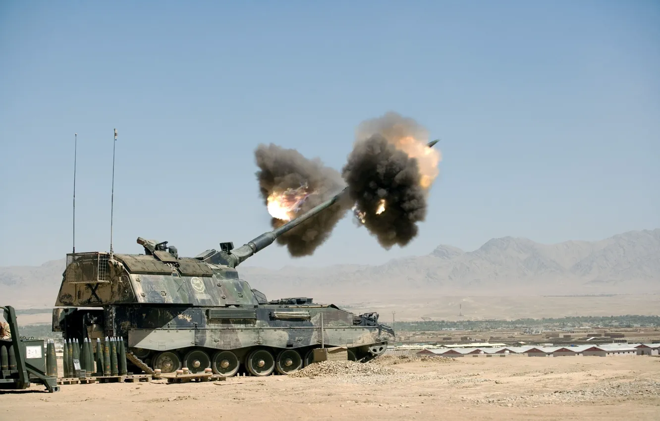 Photo wallpaper smoke, shot, artillery, pzh 2000, shell, sau