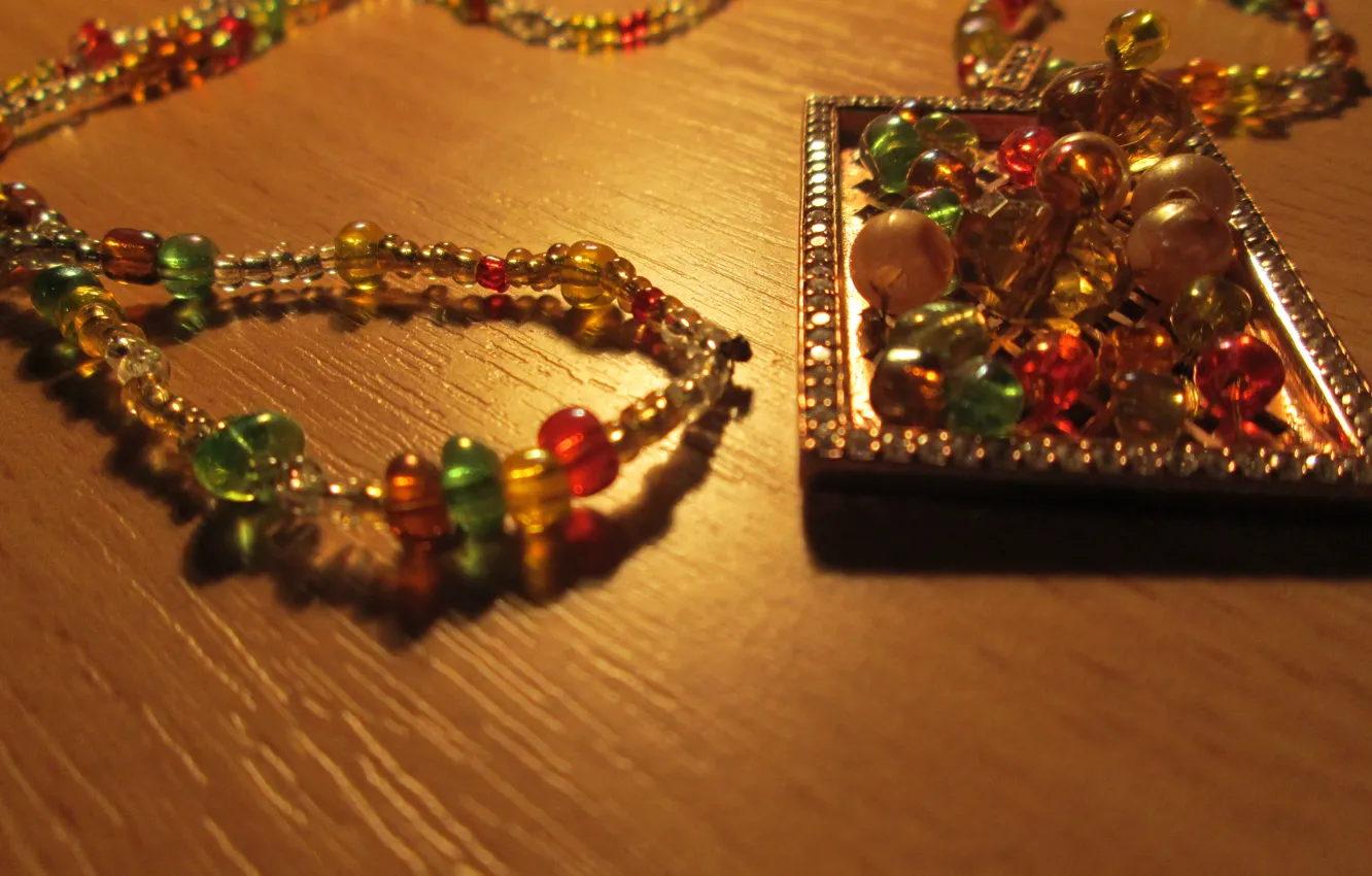 Photo wallpaper decoration, stones, the reflection, beads