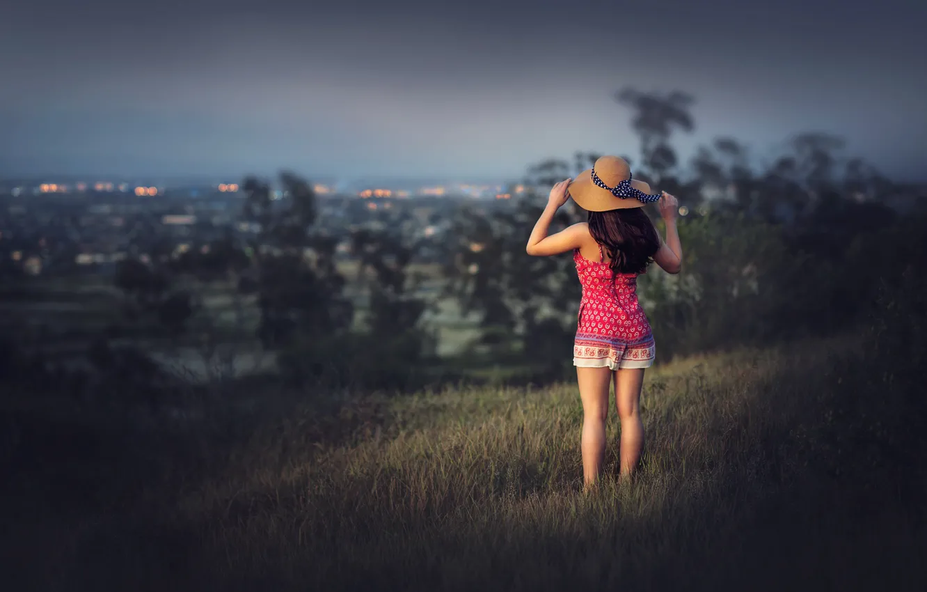 Photo wallpaper girl, the city, view, hat, Edie Layland