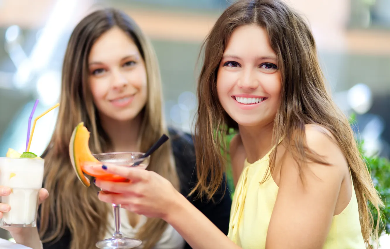 Photo wallpaper girls, smile, cocktails, brown-haired women