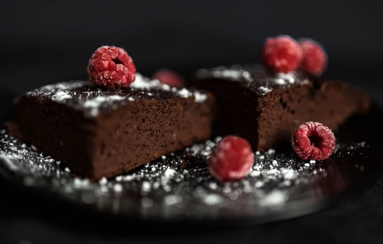 Photo wallpaper berries, raspberry, the dark background, table, plate, pie, cake, cake