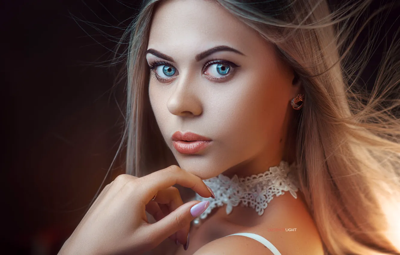 Photo wallpaper look, face, model, hand, portrait, makeup, hairstyle, brown hair
