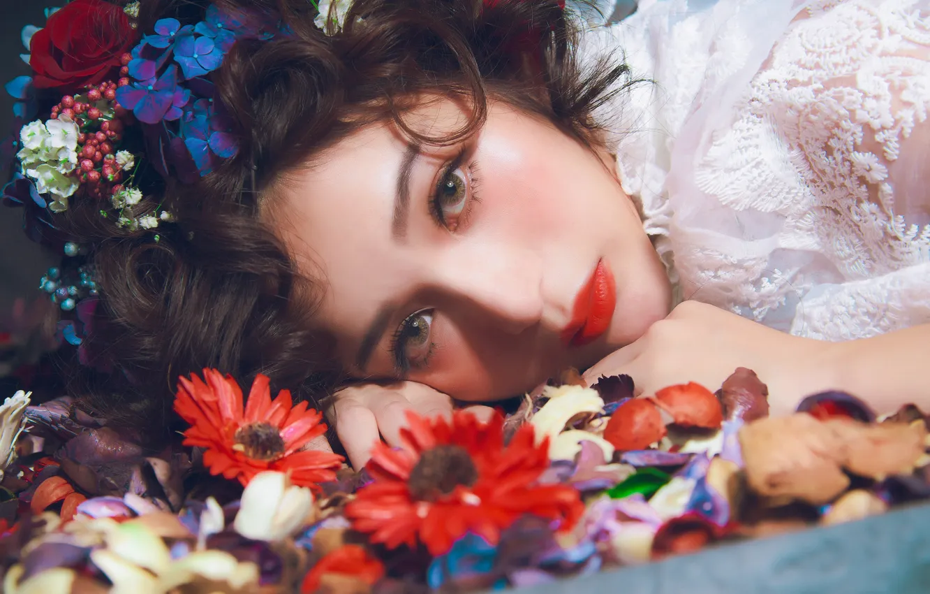 Photo wallpaper look, flowers, face, mood, model, petals, Asian