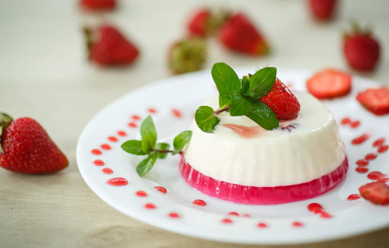 Photo wallpaper strawberry, cream, dessert, sweet, cream, milk, vanilla, mousse