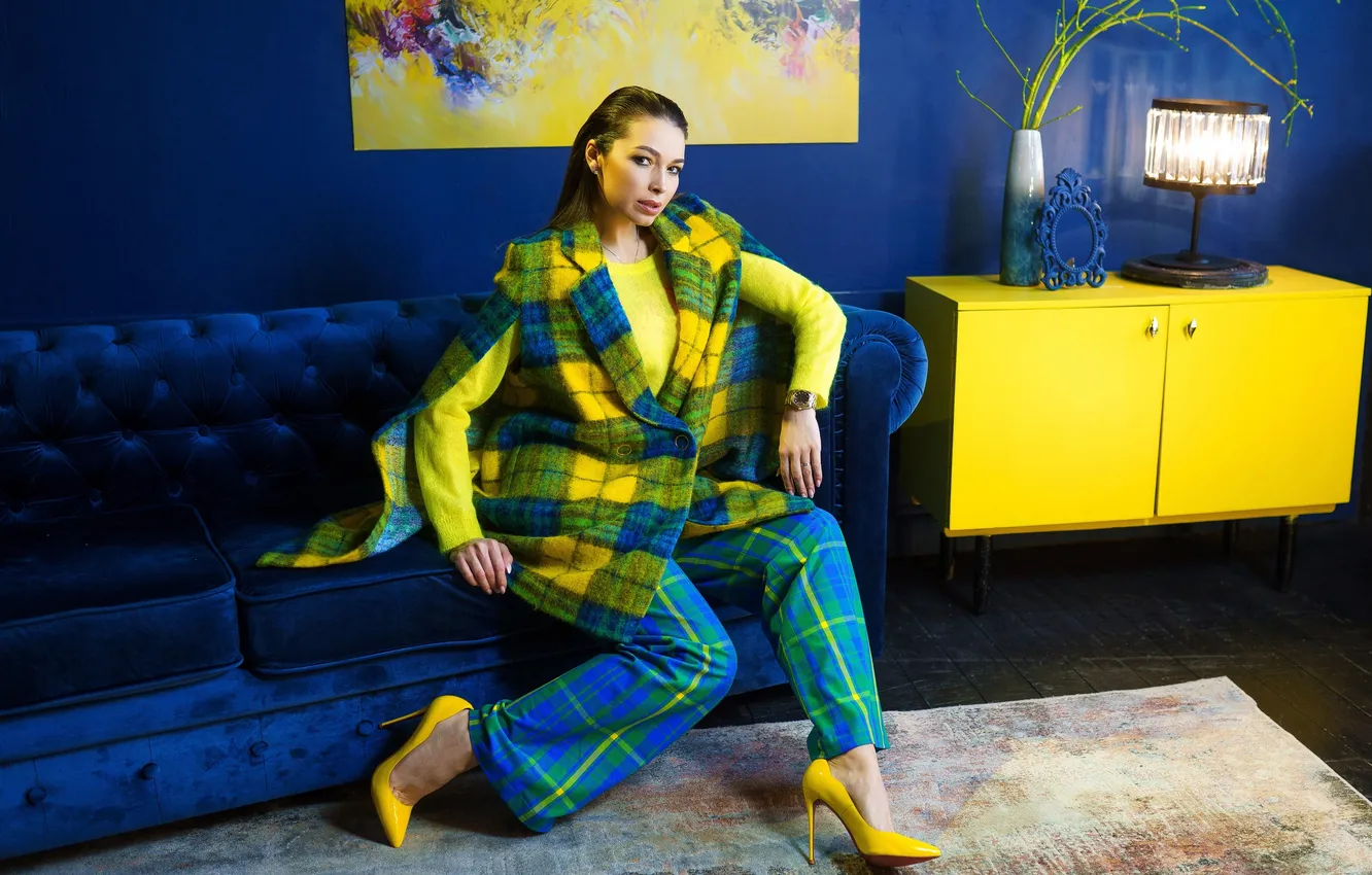 Photo wallpaper girl, sexy, Wallpaper, sweetheart, model, bright, watch, makeup