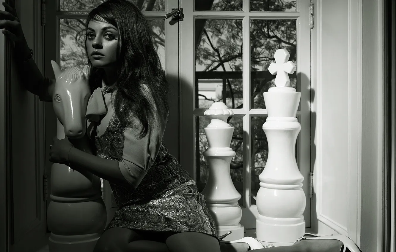 Photo wallpaper photoshoot, Mila Kunis, journal-W