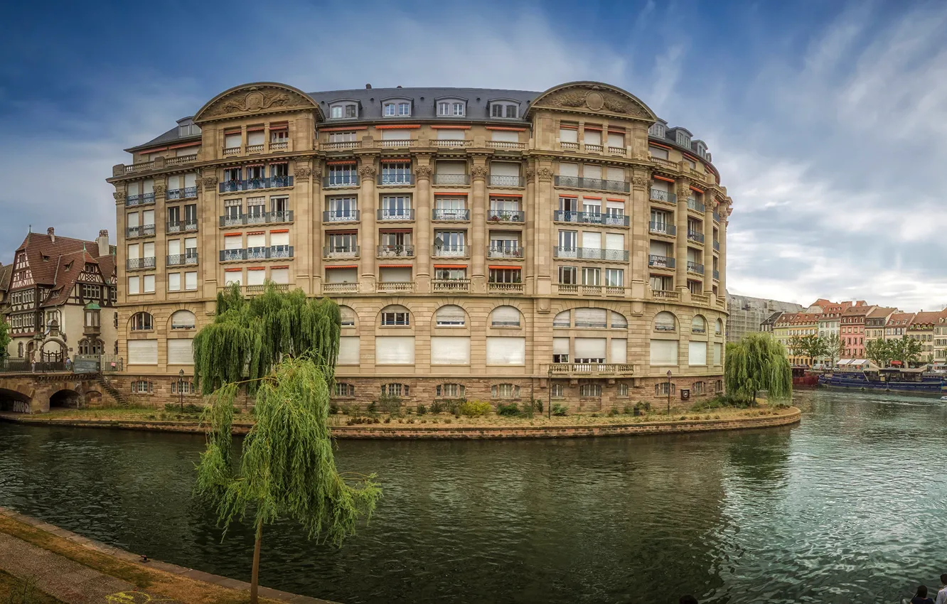 Photo wallpaper the sky, clouds, trees, river, France, home, channel, Strasbourg