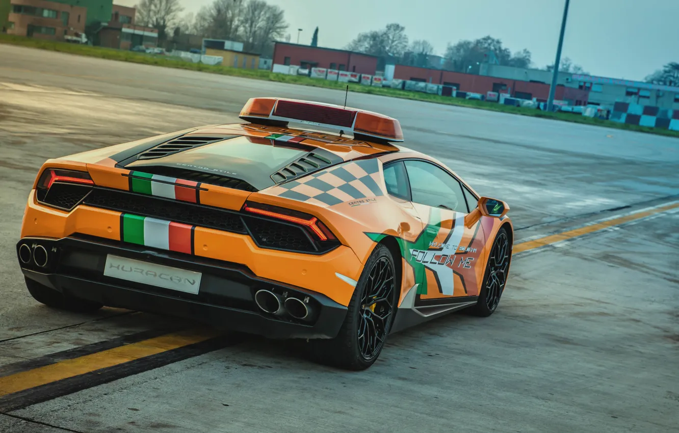 Photo wallpaper Lamborghini, Supercar, Supercar, Bologna, Bologna, Guglielmo Marconi Airport, Guglielmo Marconi Airport, Lamborghini Huracan RWD