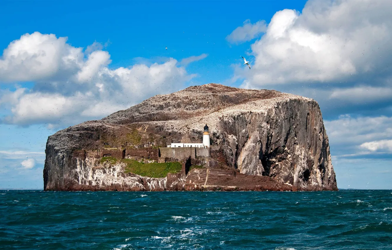Photo wallpaper rock, lighthouse, Scotland, the Bay of the Firth of Fort, Isle of bass