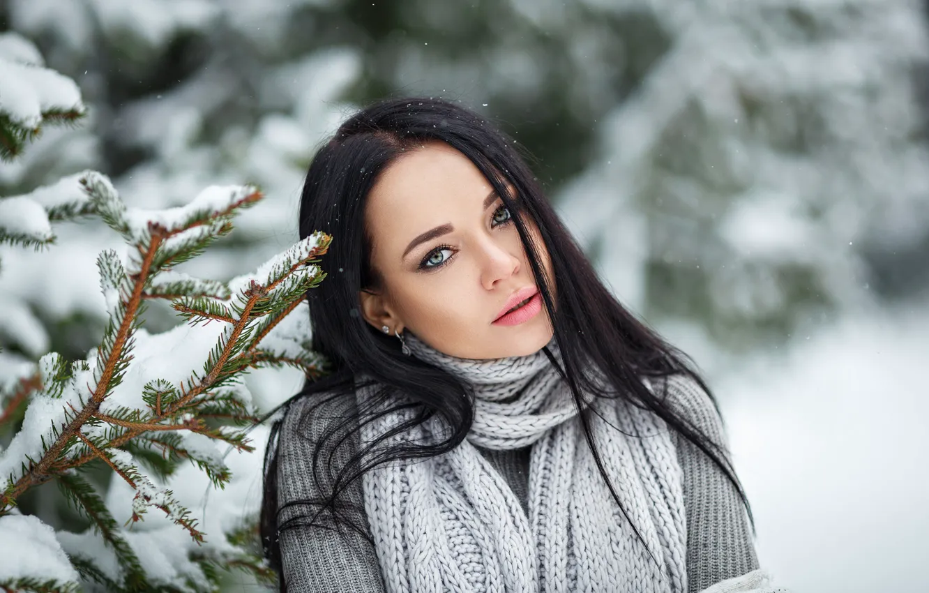 Photo wallpaper winter, look, snow, trees, snowflakes, branches, model, portrait