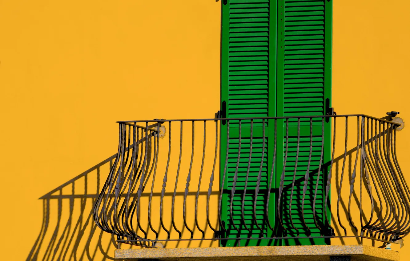 Photo wallpaper wall, home, the door, balcony, shutters