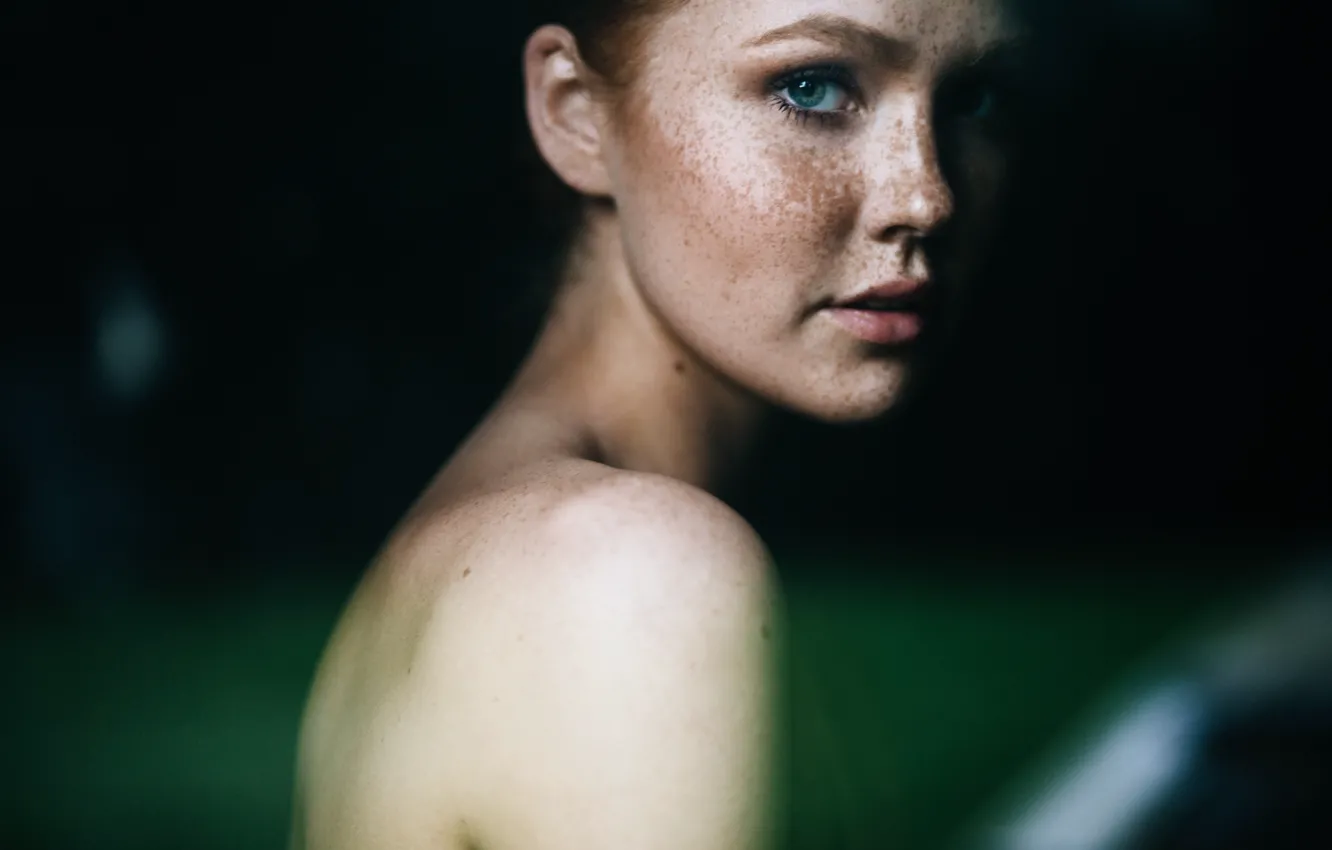 Photo wallpaper girl, portrait, freckles