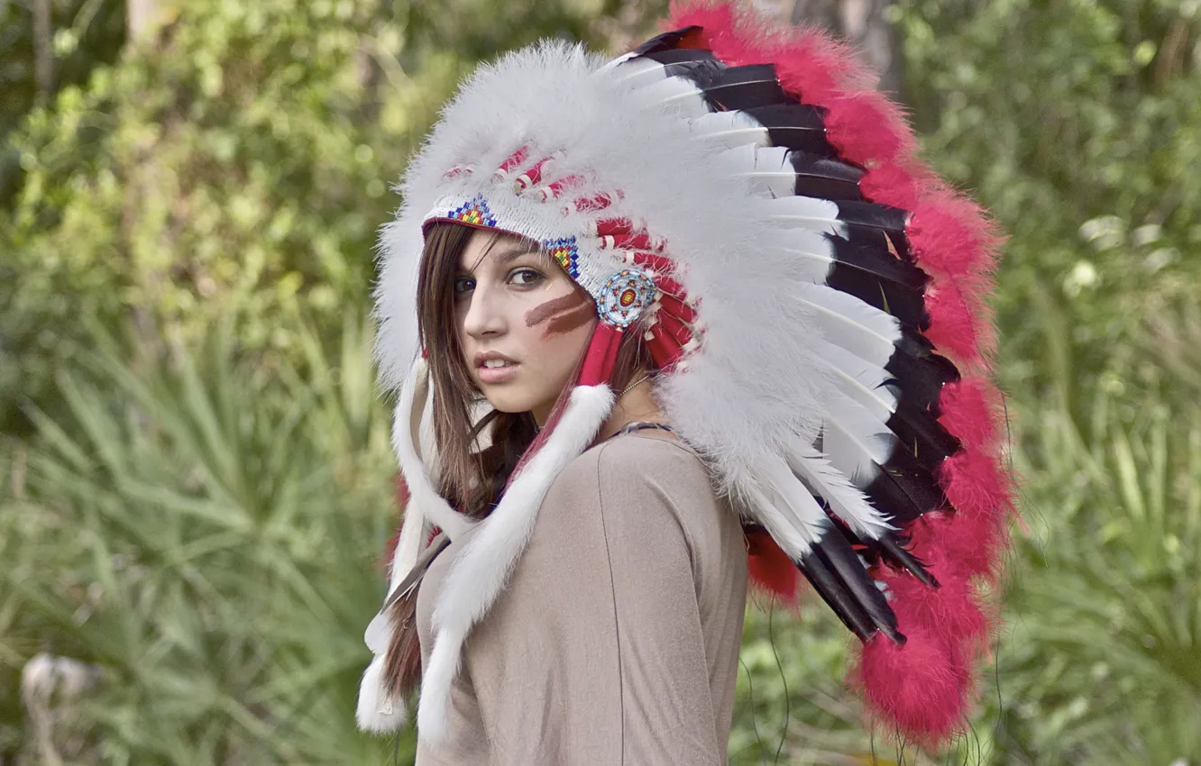 Photo wallpaper look, girl, blur, feathers, headdress