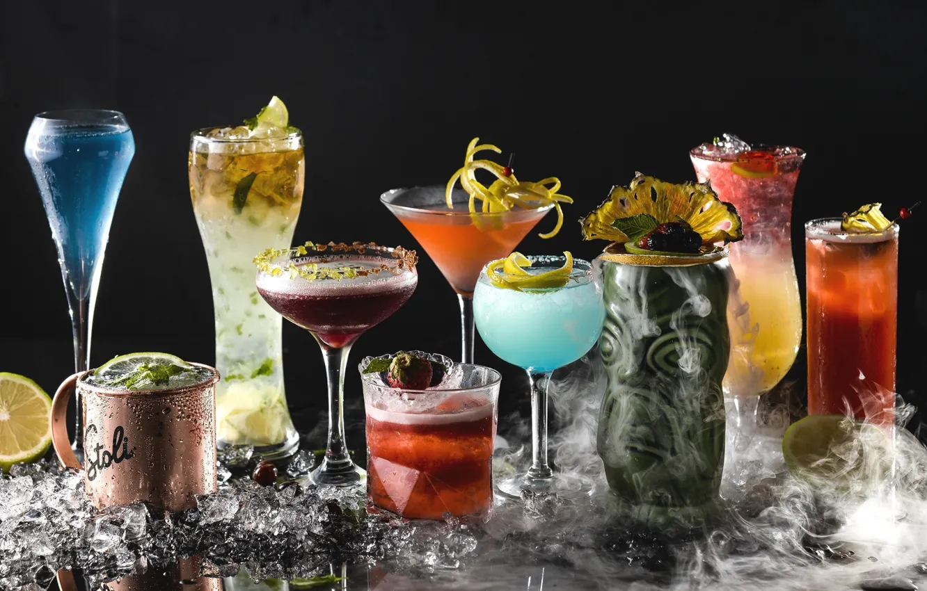 Photo wallpaper glass, alcohol, cocktail, cuts