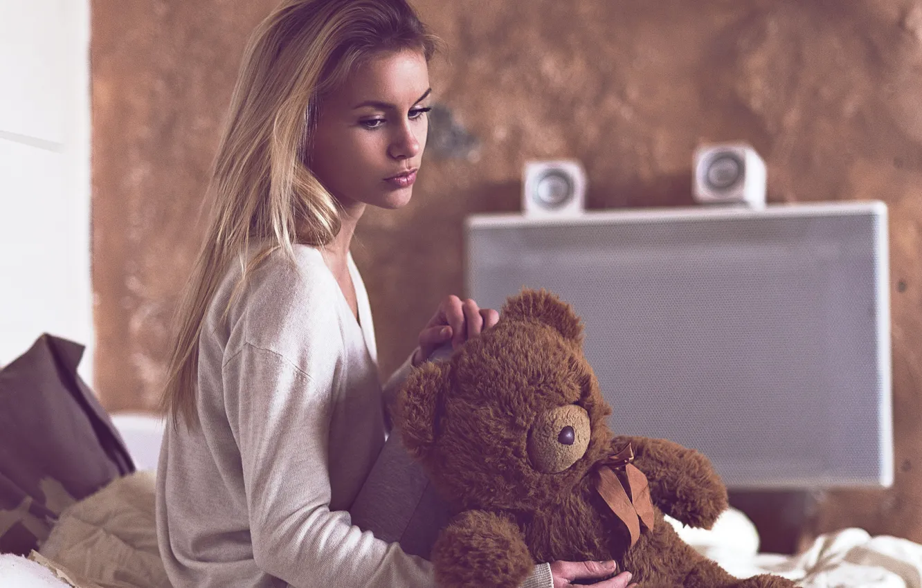 Photo wallpaper girl, mood, bear