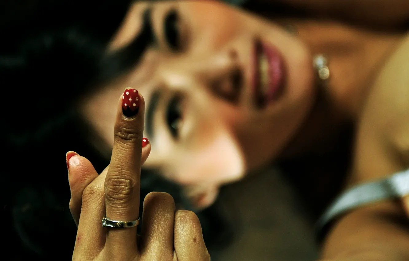 Photo wallpaper girl, fingers, gesture