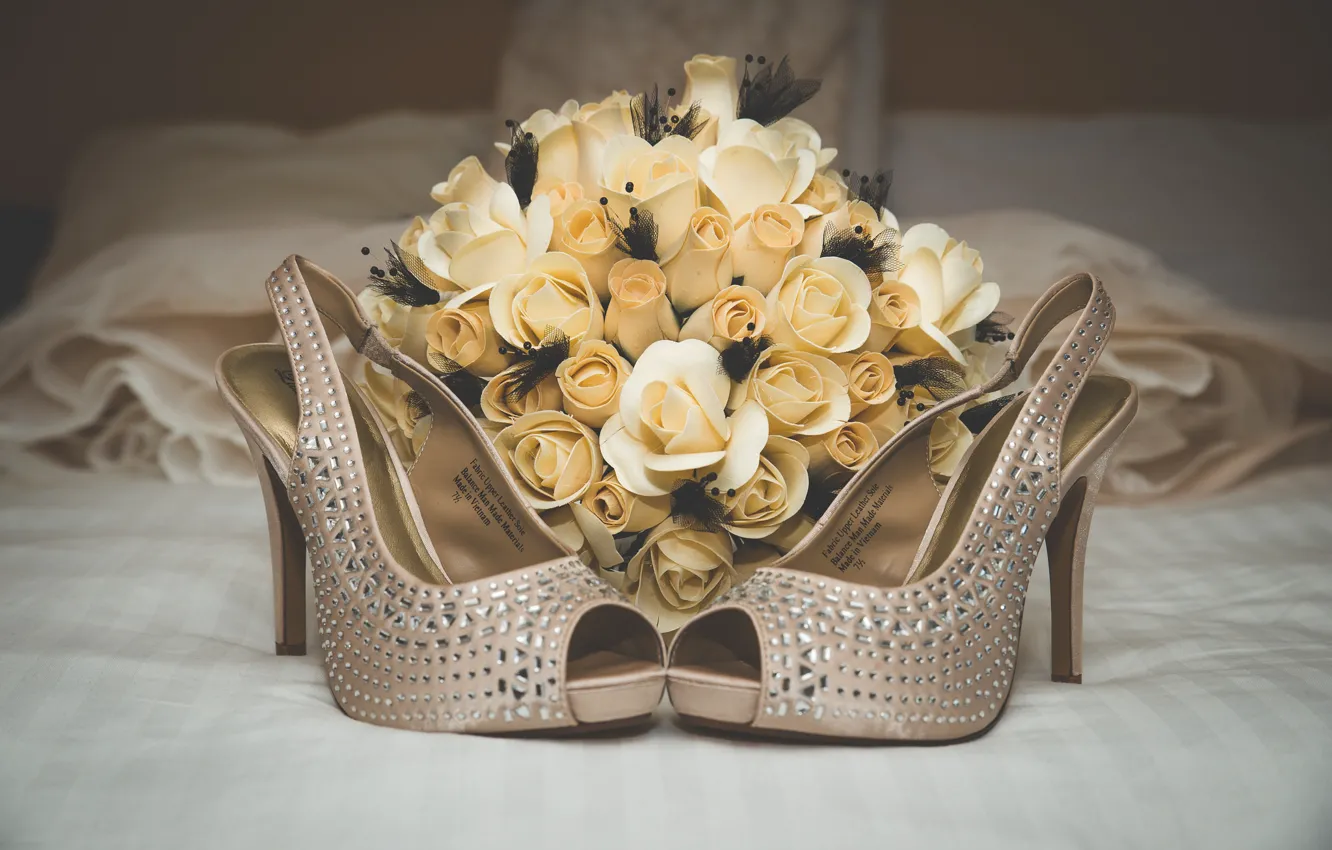 Photo wallpaper flowers, bouquet, shoes, wedding