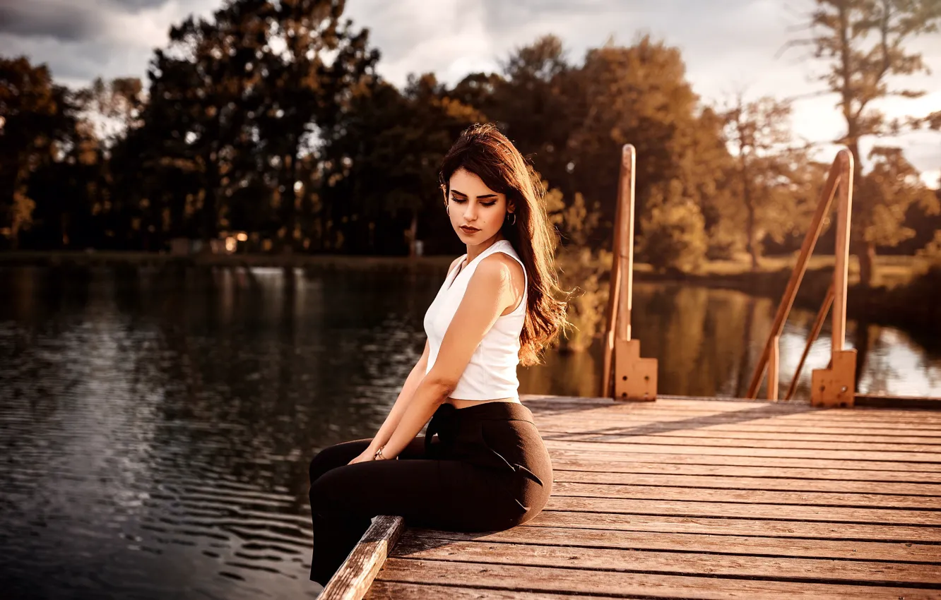Photo wallpaper the sun, trees, nature, pose, river, model, portrait, makeup