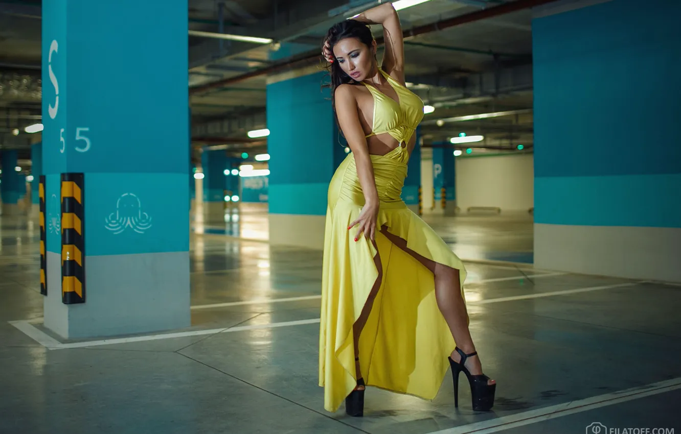 Photo wallpaper model, Parking Structure, Dmitry Filatoff, Beautiful Legs, pose, heels, evening dress