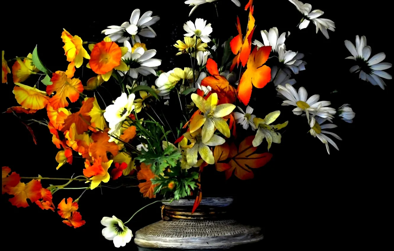 Photo wallpaper background, bouquet, petals, vase