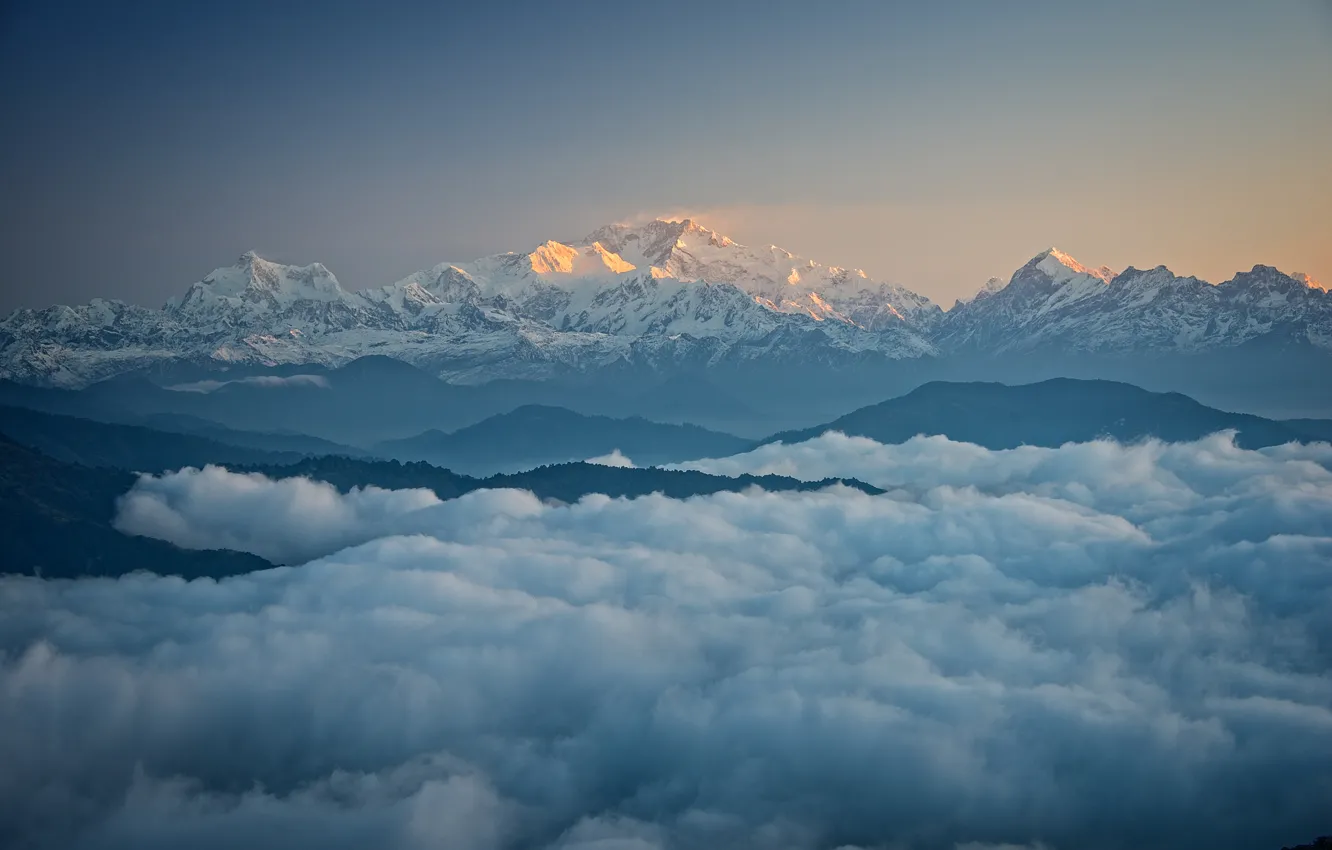 Photo wallpaper clouds, mountains, morning, mountain range, The Himalayas, གངས་ཆེན་མཛོད་ལྔ་, Consegna, Kuchnja