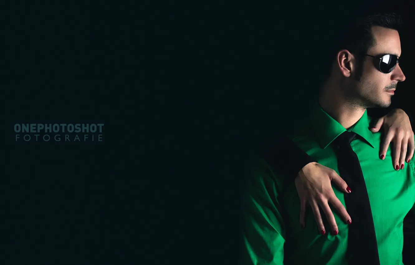 Photo wallpaper hands, glasses, photographer, shirt, guy, photography, photographer, Florian Seelmann