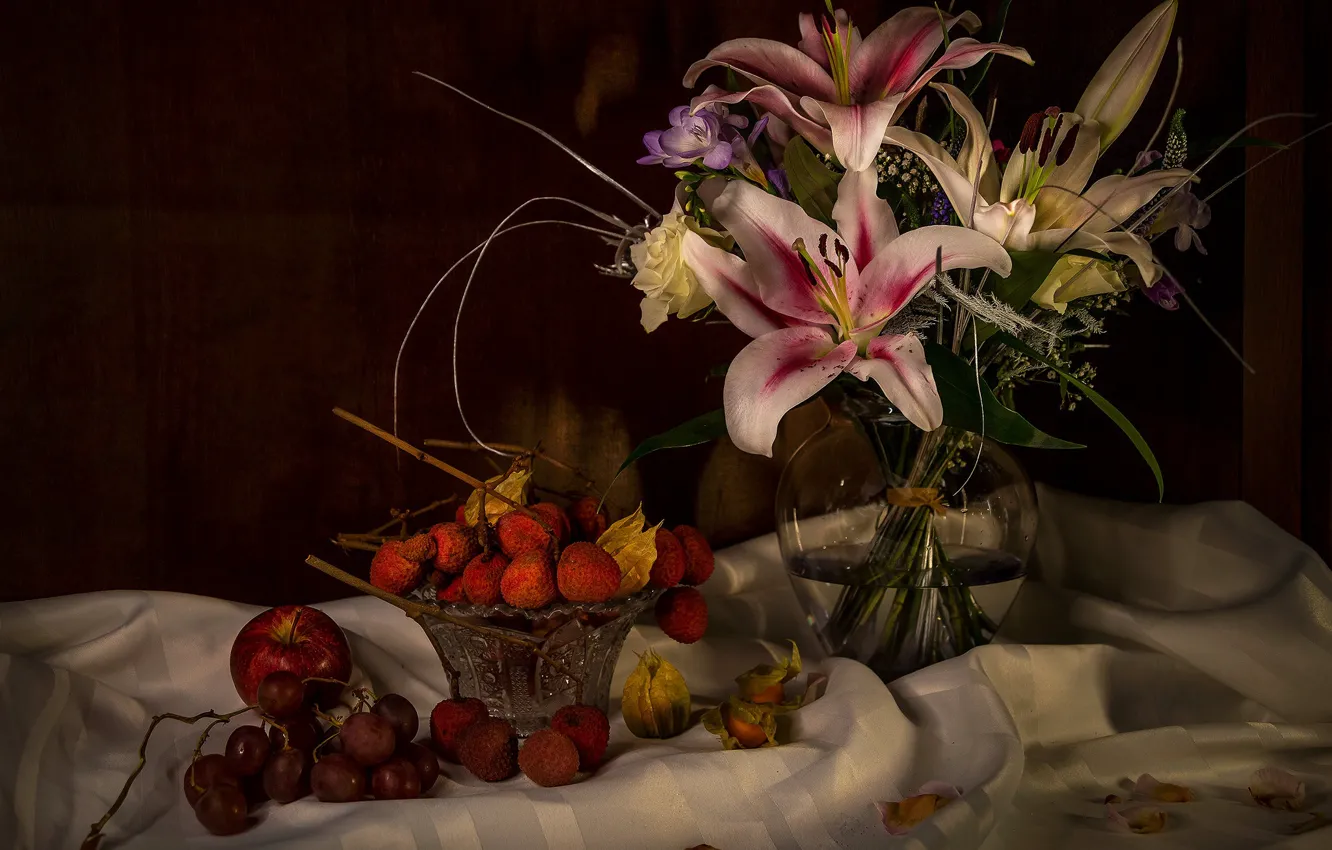 Photo wallpaper flowers, the dark background, table, apples, Lily, bouquet, fruit, grapes
