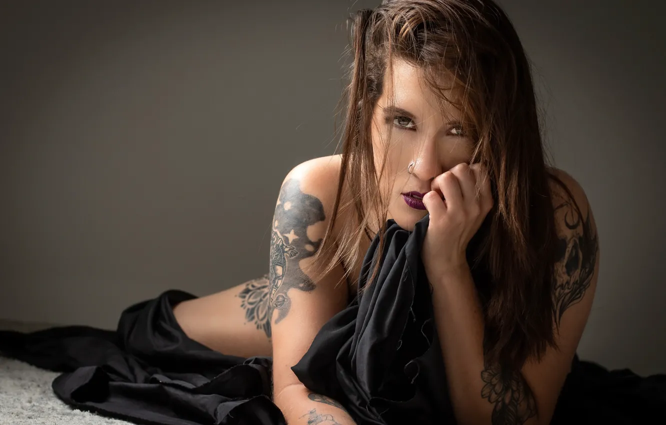 Photo wallpaper girl, tattoo, Adriana