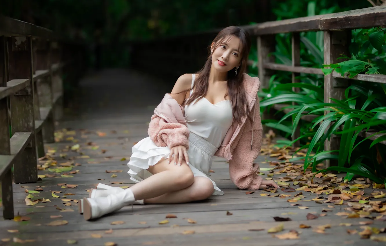 Photo wallpaper leaves, pose, model, skirt, portrait, makeup, Mike, figure